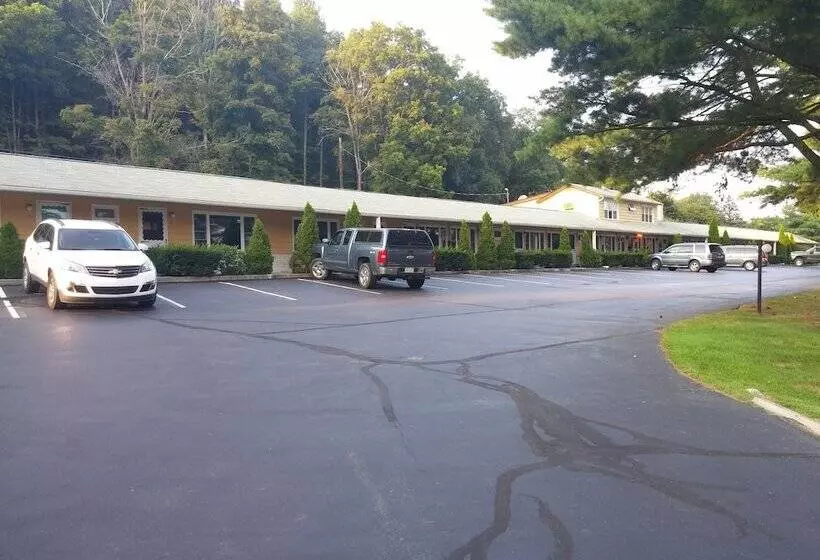 모텔 Fairbridge Inn Express