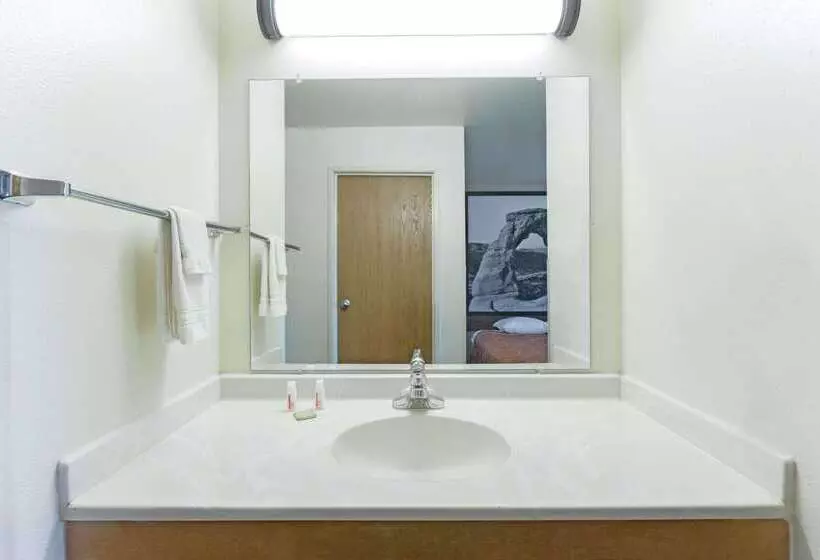 מוטל Super 8 By Wyndham Green River