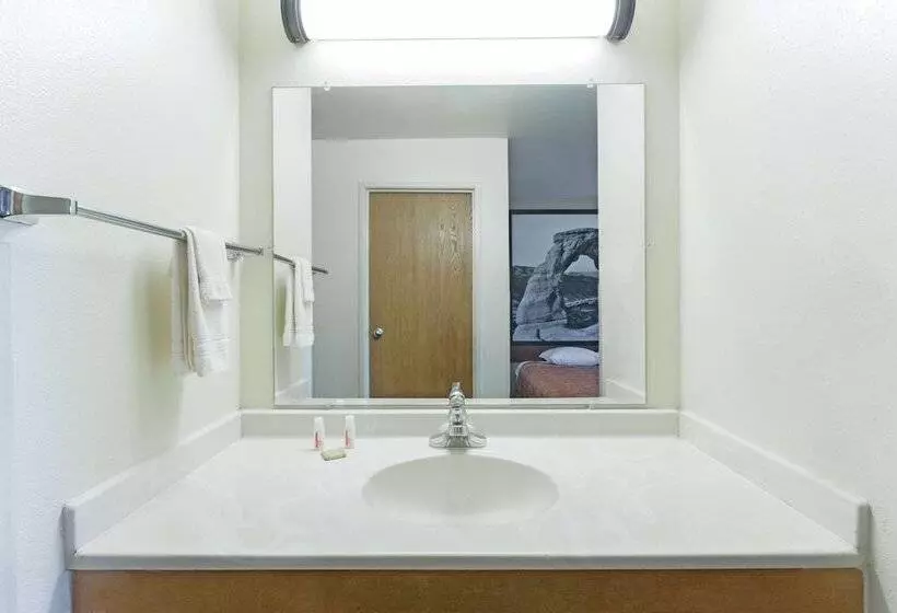 מוטל Super 8 By Wyndham Green River