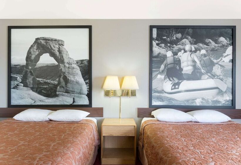 모텔 Super 8 By Wyndham Green River