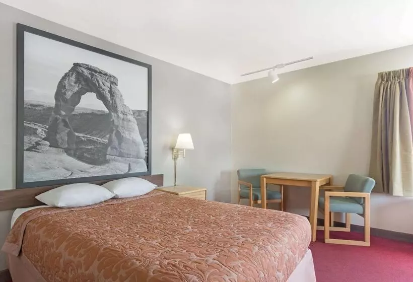 מוטל Super 8 By Wyndham Green River