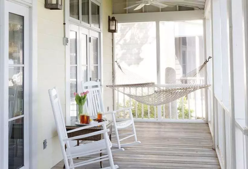 The Cottages On Charleston Harbor