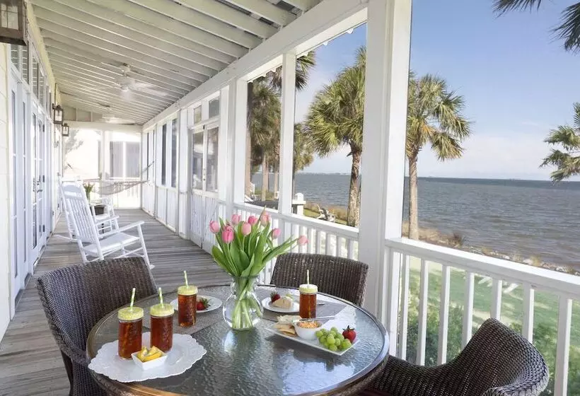 The Cottages On Charleston Harbor