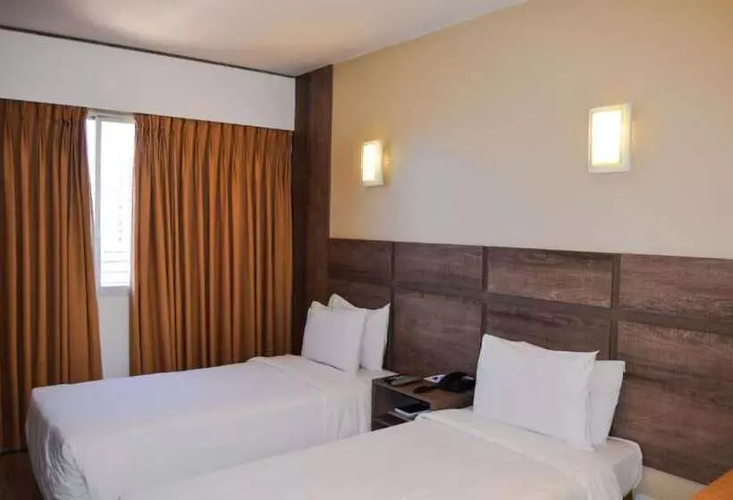 هتل América Bittar