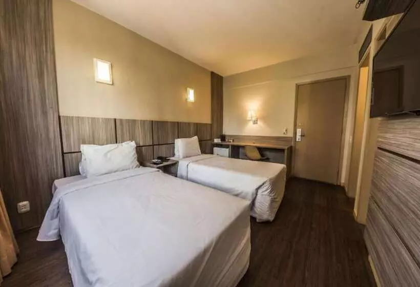 هتل América Bittar