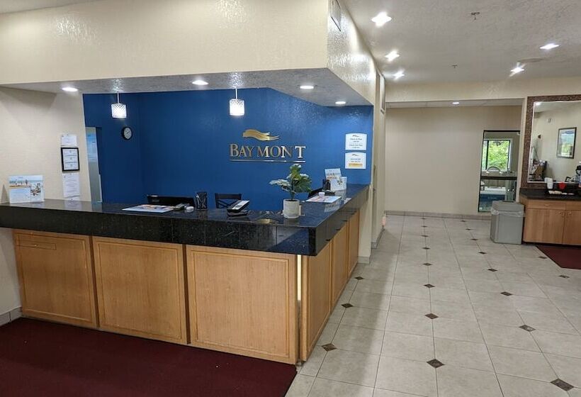فندق Baymont By Wyndham Lawrence