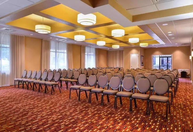 酒店 Courtyard By Marriott Sacramento Midtown