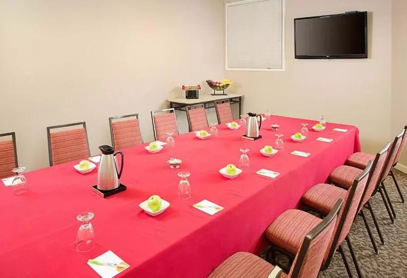 酒店 Courtyard By Marriott Sacramento Midtown