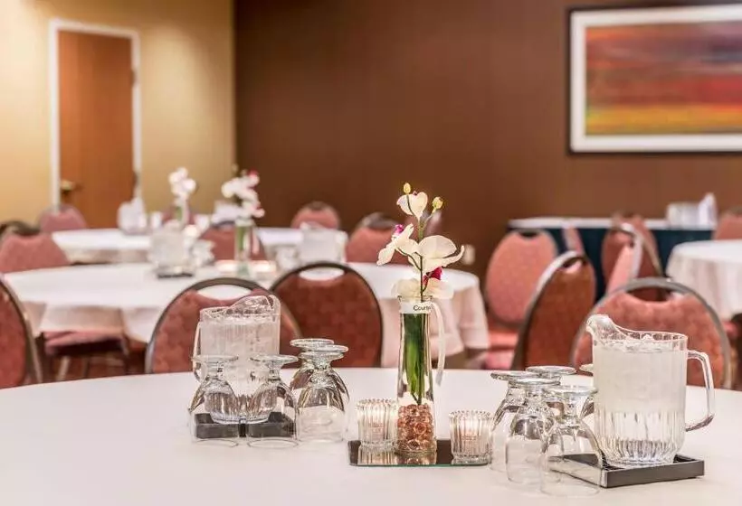 酒店 Courtyard By Marriott Sacramento Midtown