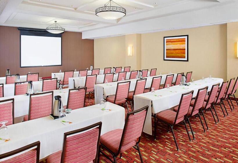 هتل Courtyard By Marriott Sacramento Midtown