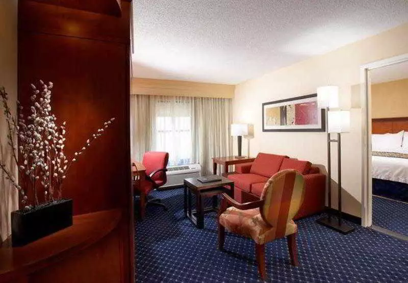 호텔 Courtyard Daytonuniversity Of Dayton