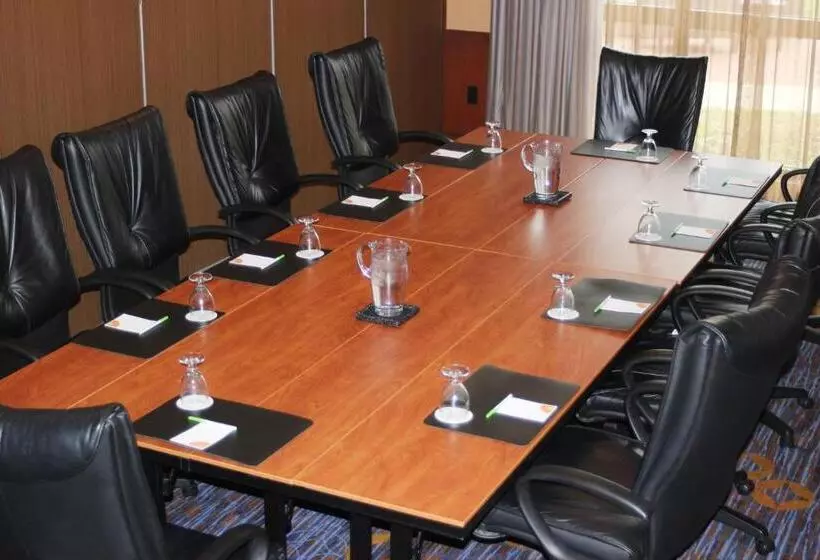 호텔 Courtyard Daytonuniversity Of Dayton