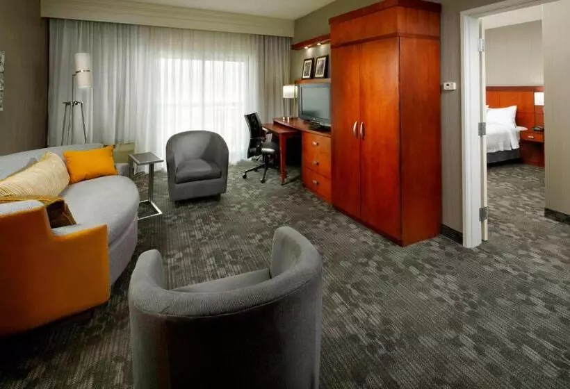 호텔 Courtyard Daytonuniversity Of Dayton