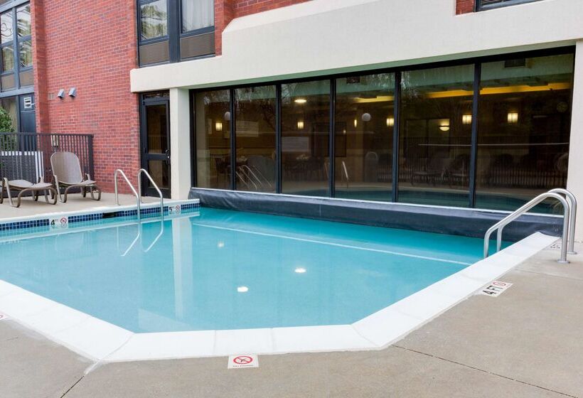 Отель Drury Inn & Suites Birmingham Grandview