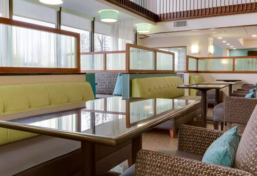 هتل Drury Inn & Suites Birmingham Grandview