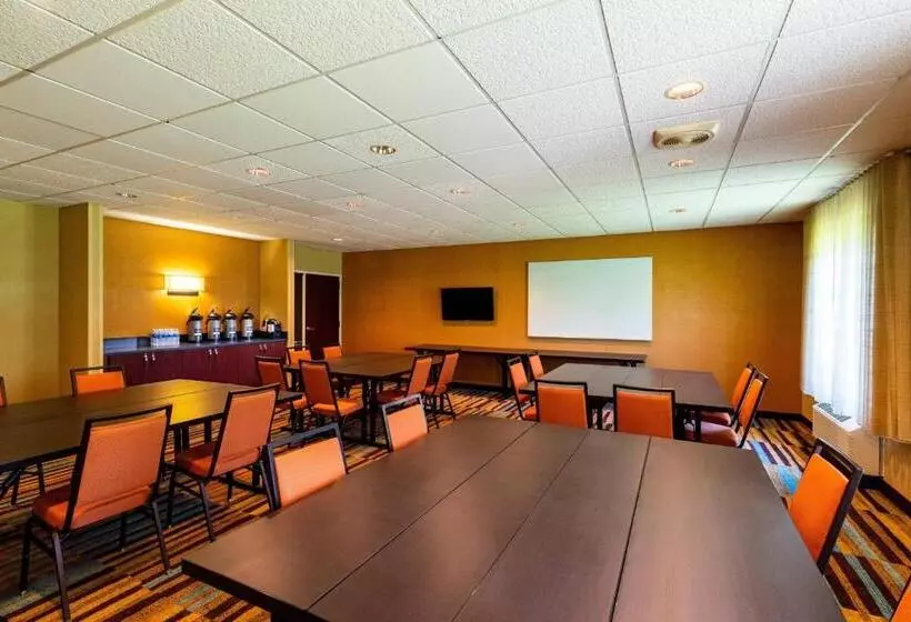 호텔 Fairfield Inn Battle Creek