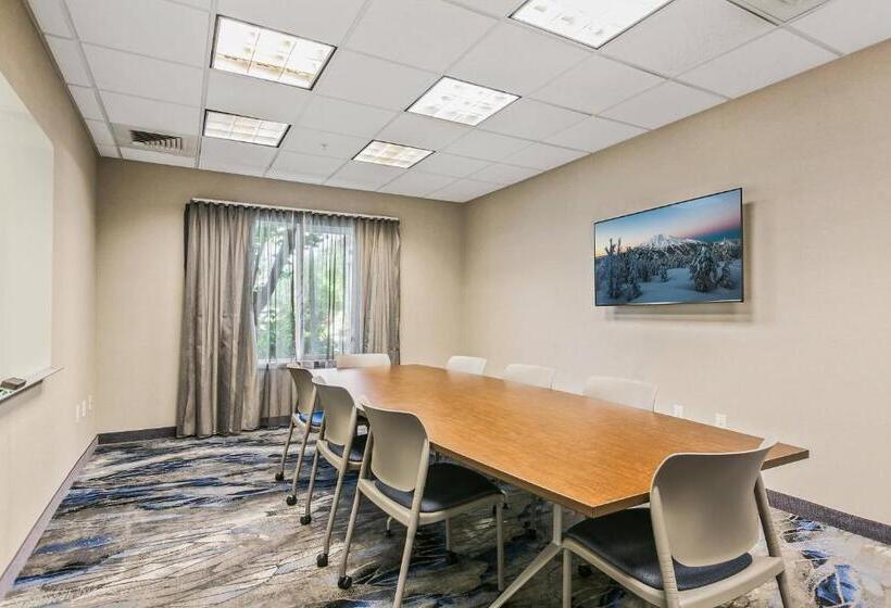 Hotelli Fairfield Inn & Suites Bend Downtown