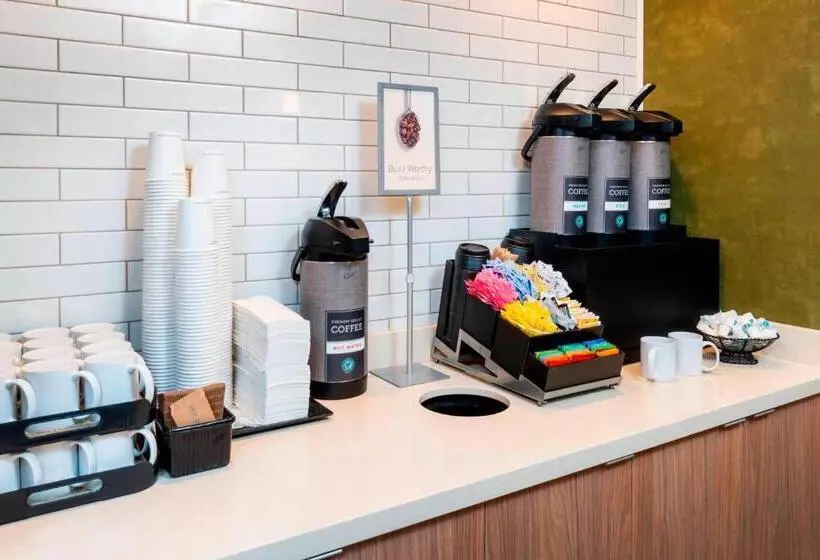 Hotelli Fairfield Inn & Suites Bend Downtown