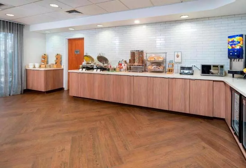 Hotelli Fairfield Inn & Suites Bend Downtown