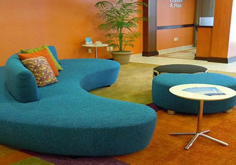 ホテル Fairfield Inn & Suites Ukiah Mendocino County