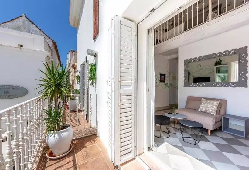 Otel La Casa De La Favorita