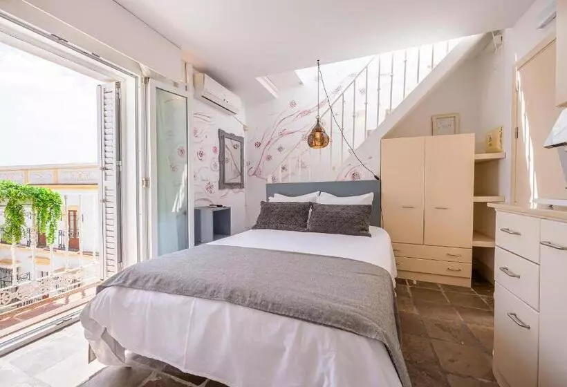 Otel La Casa De La Favorita