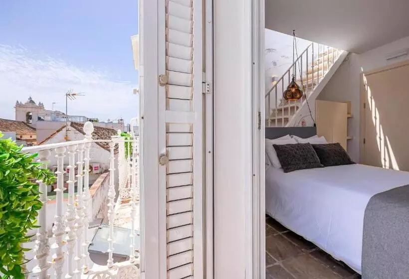 Otel La Casa De La Favorita