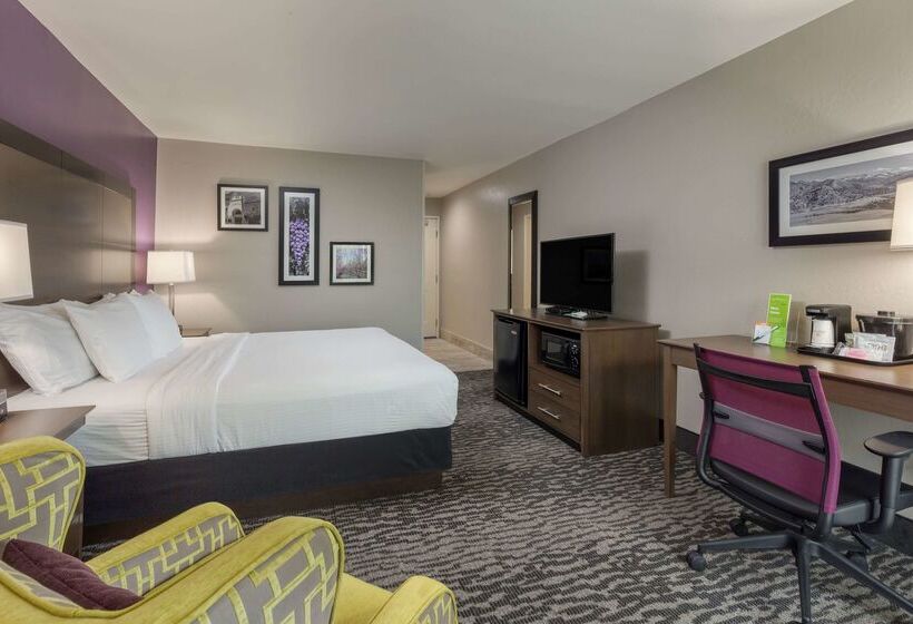 호텔 La Quinta By Wyndham Visalia/sequoia Gateway