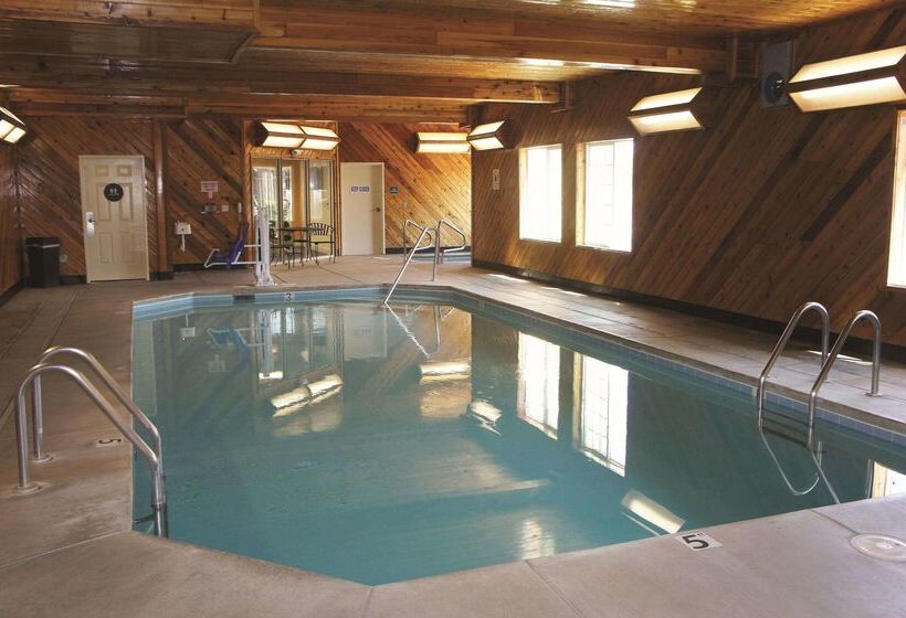 호텔 La Quinta By Wyndham Visalia/sequoia Gateway