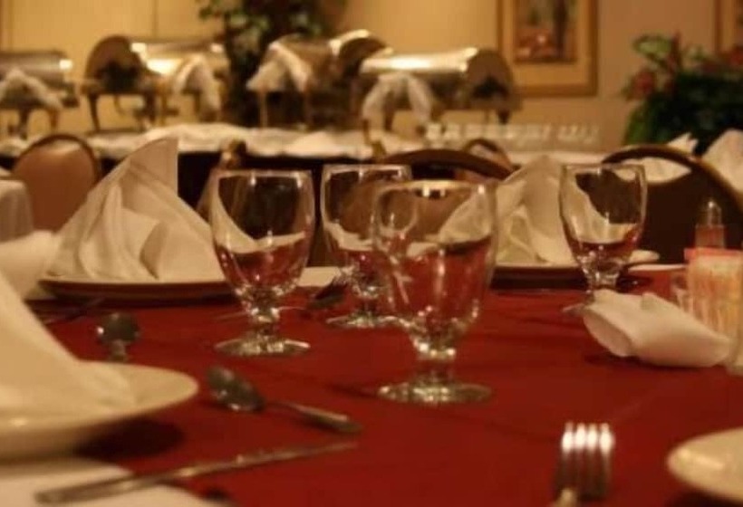 Maron Hotel & Suites