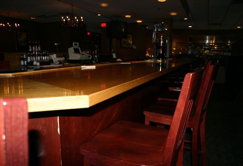 Maron Hotel & Suites