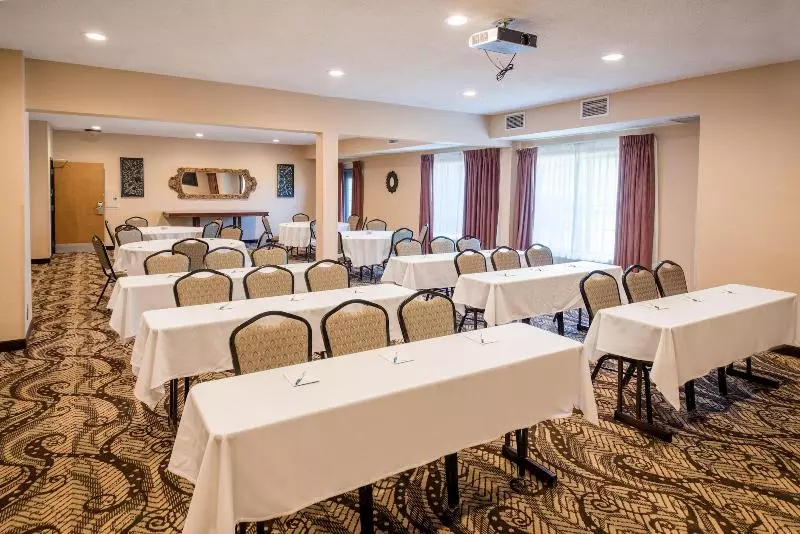 Szálloda Mcm Elegante Lodge & Resorts