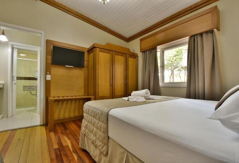 هتل Pequeno Bosque