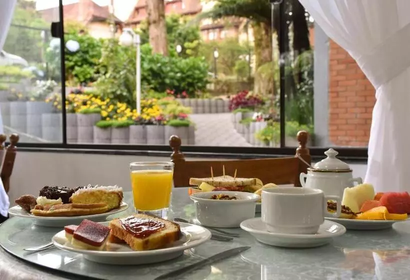 ホテル Pequeno Bosque