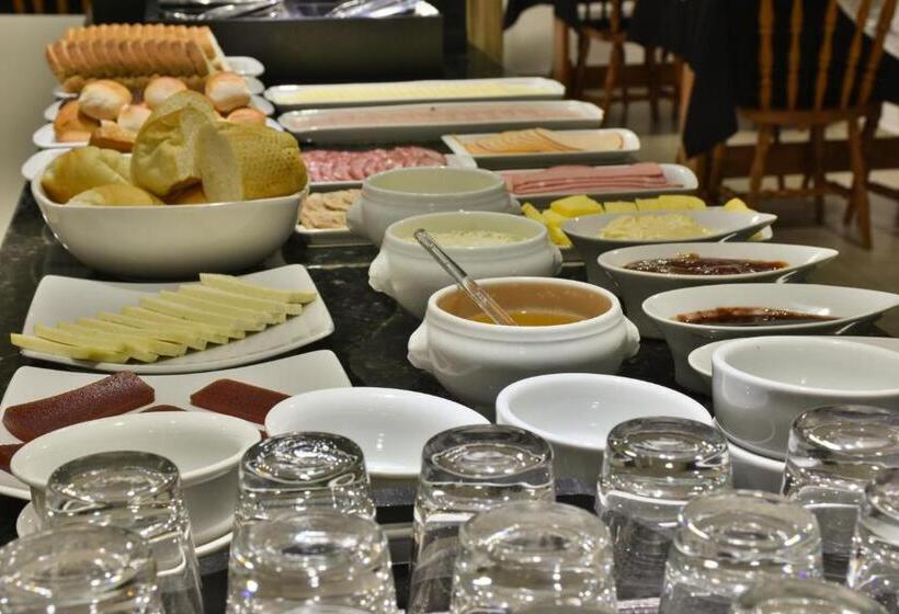 هتل Pequeno Bosque