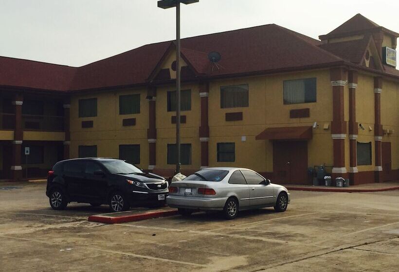 Otel Scottish Inn & Suites Hobby Airport