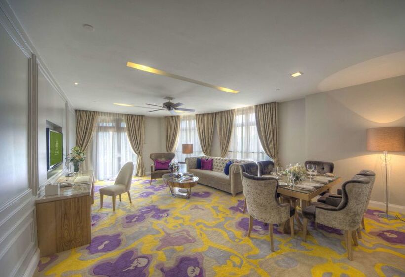 酒店 The Chateau Spa & Wellness Resort