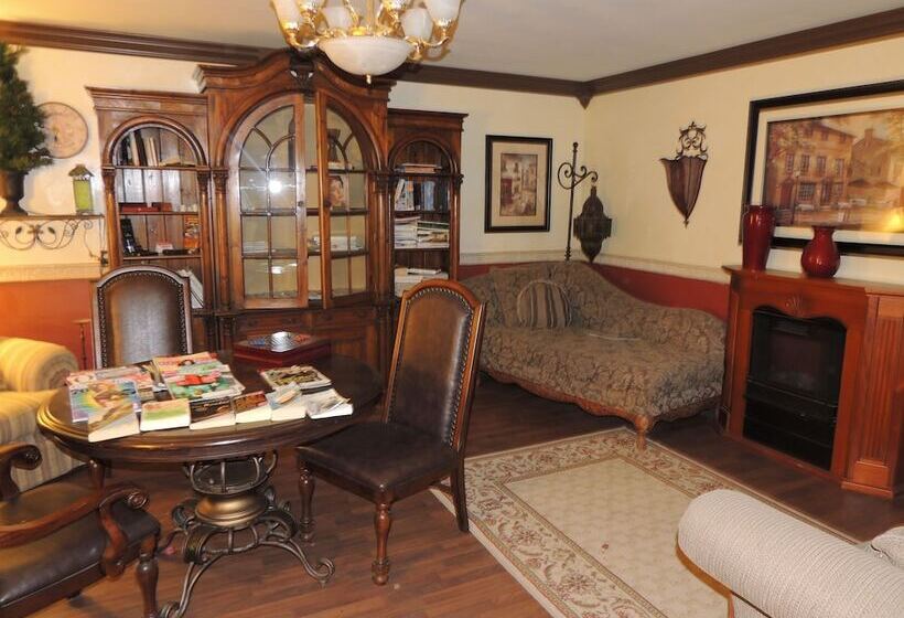 Tuscan Springs Hotel & Spa