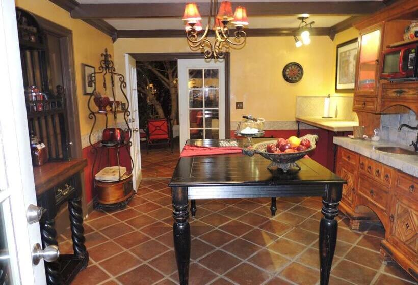 Tuscan Springs Hotel & Spa