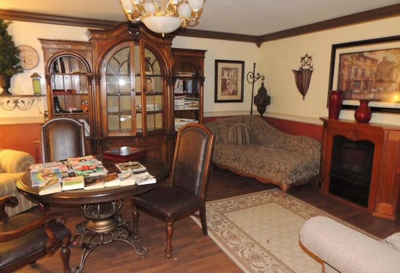 Tuscan Springs Hotel & Spa