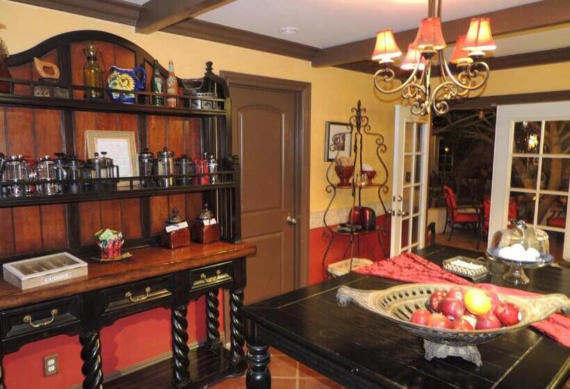 Tuscan Springs Hotel & Spa