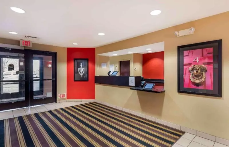 Mainstay Suites Rochester South Mayo Clinic