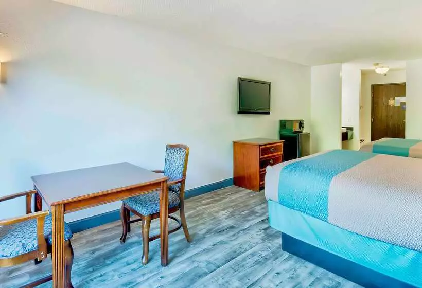 Motel 6 Grand Rivers, Ky