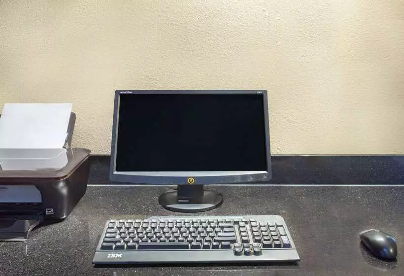 モーテル Americinn By Wyndham Willmar