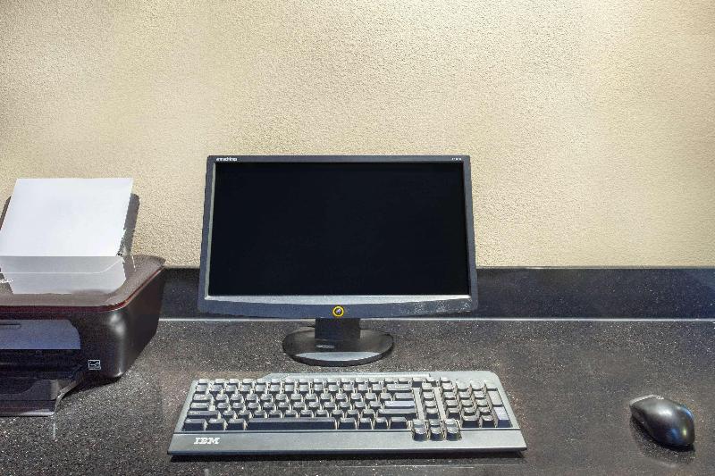 モーテル Americinn By Wyndham Willmar