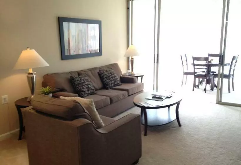 National At Ballston Metro