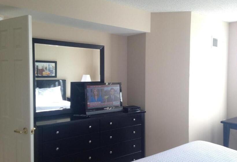 National At Ballston Metro