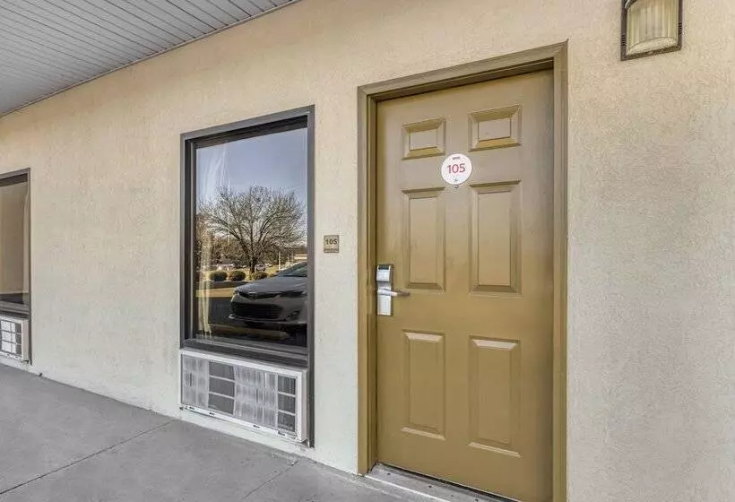 OYO Hotel Grenada West