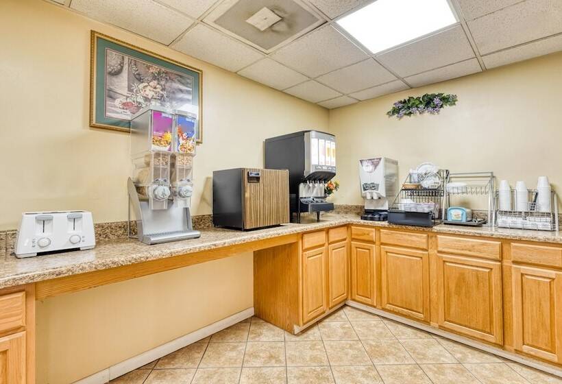 OYO Hotel Grenada West