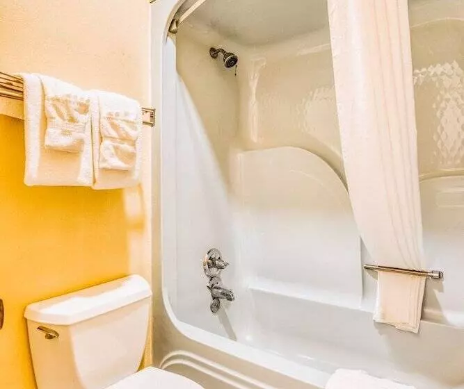 OYO Hotel Grenada West